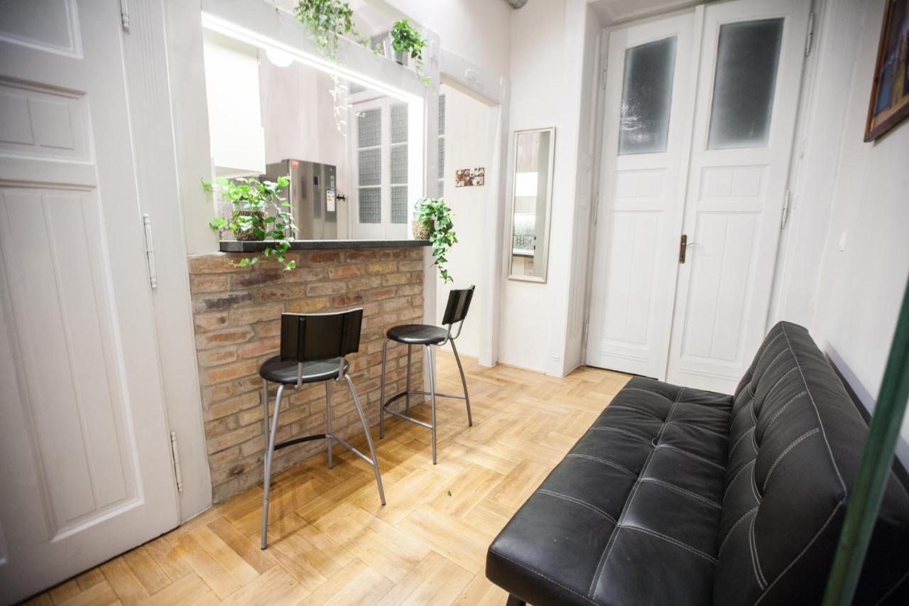 N40 By Small Home Budapest Budapeste Exterior foto
